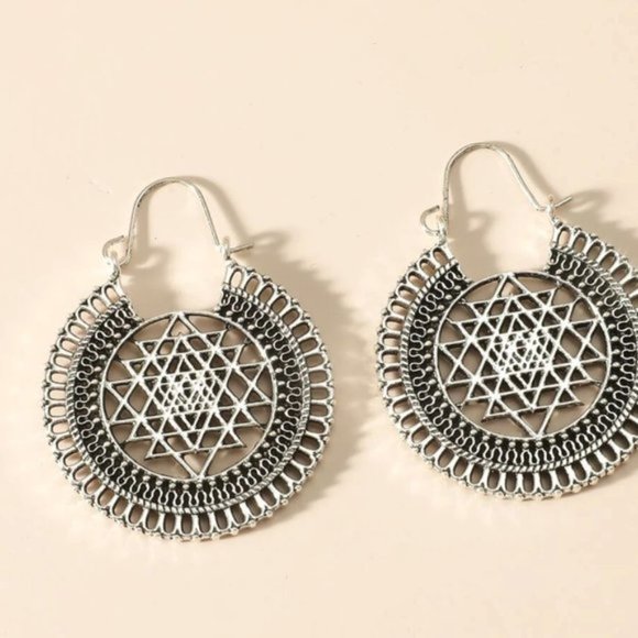 💚 2 for $20 💚 Bohemian Sacred Geometry Hollow Cut Out Earrings - Picture 3 of 7